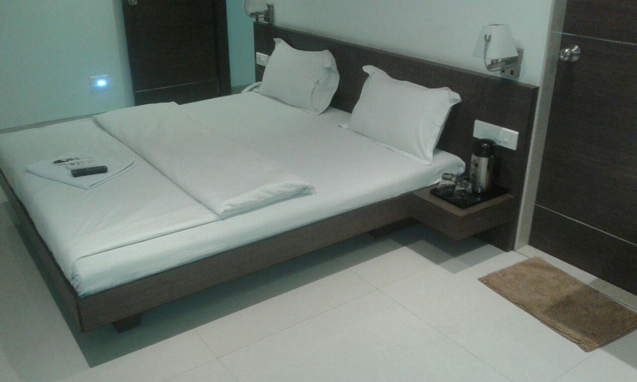 Sai Saya-Nashik Road Hotell Eksteriør bilde