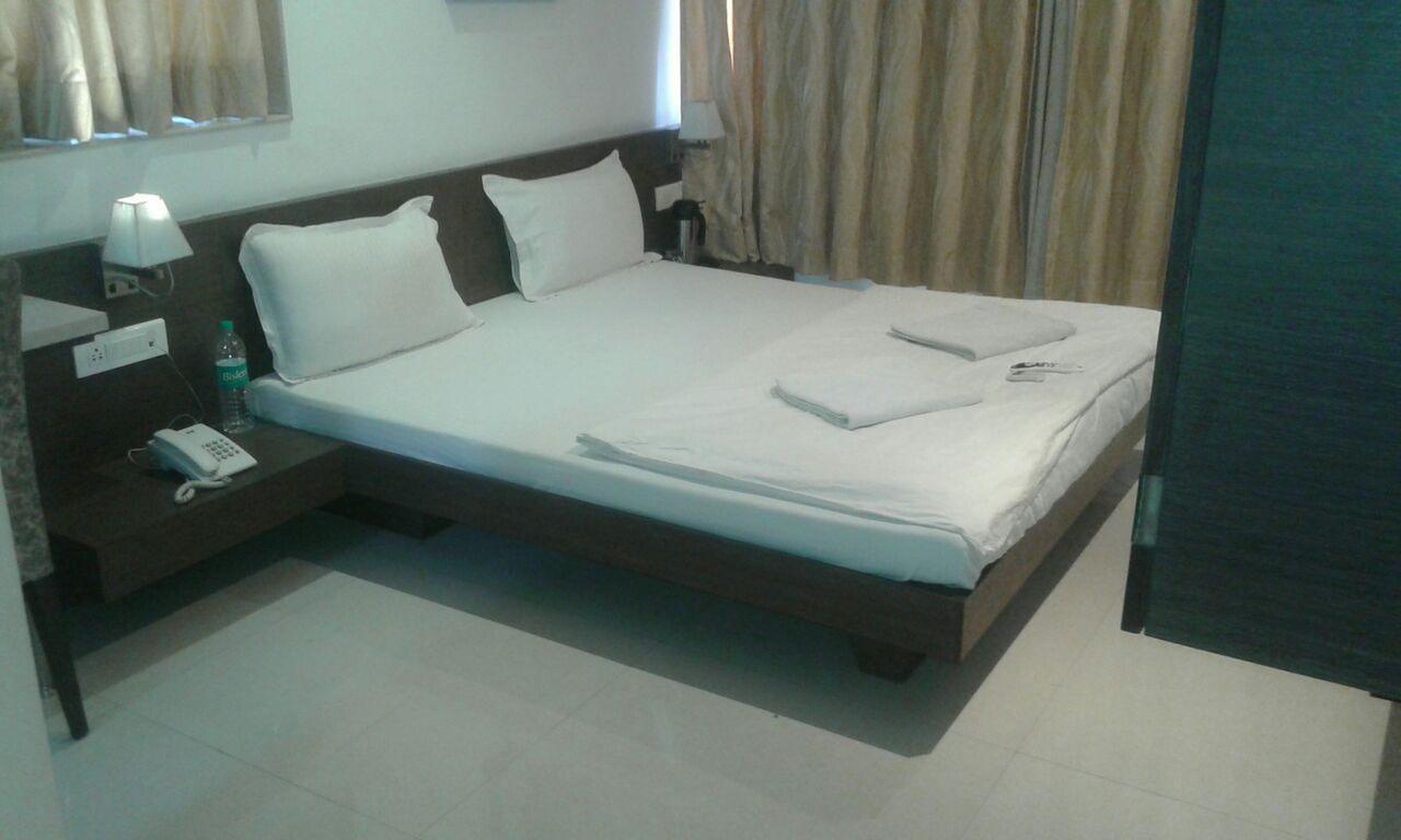 Sai Saya-Nashik Road Hotell Eksteriør bilde