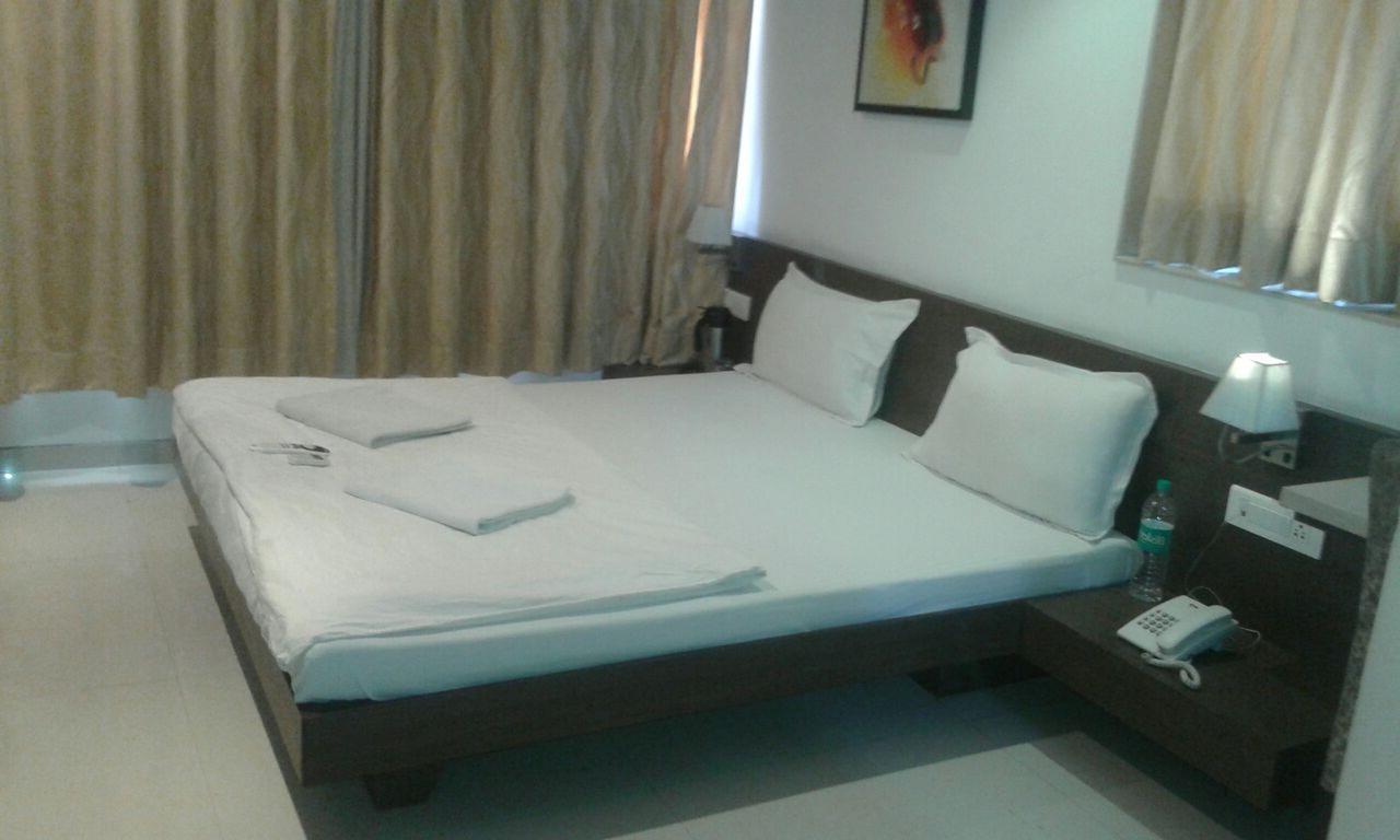 Sai Saya-Nashik Road Hotell Eksteriør bilde
